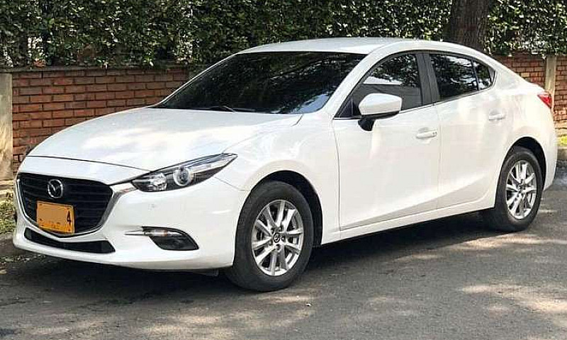 Mazda 3 Touring 2017...