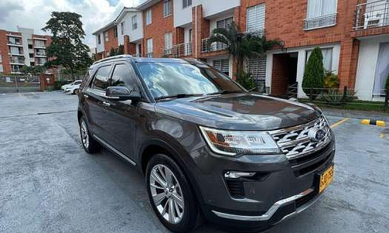 Ford Explorer Limite...