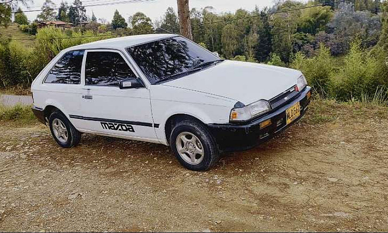Vendo Mazda 323 Coup...