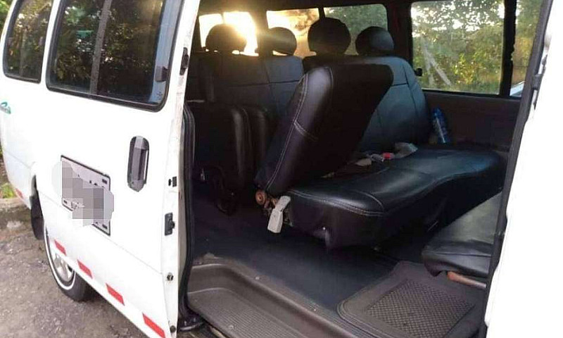 Kia Pregio Modelo 20...