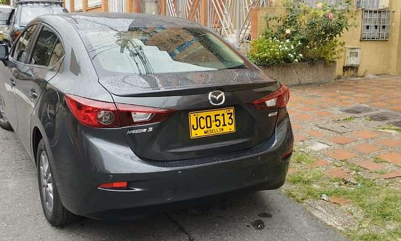Mazda 3 2017...
