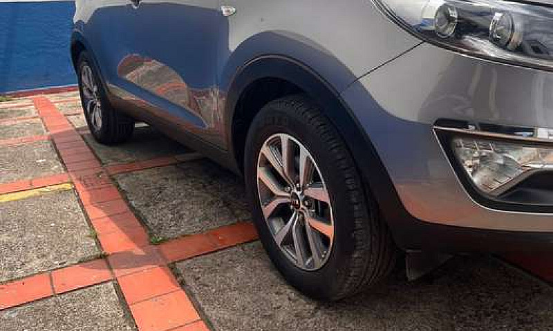 Vendo Kia Revolución...