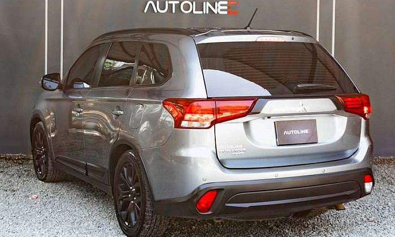 Mitsubishi Outlander...