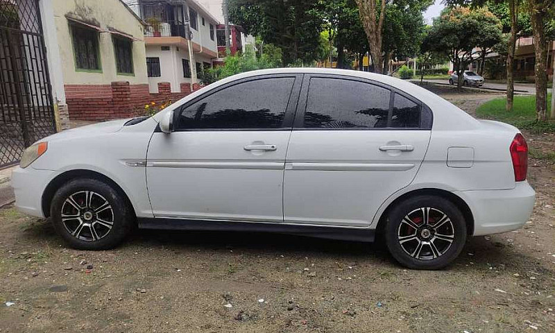 Vendo Hyundai Visión...