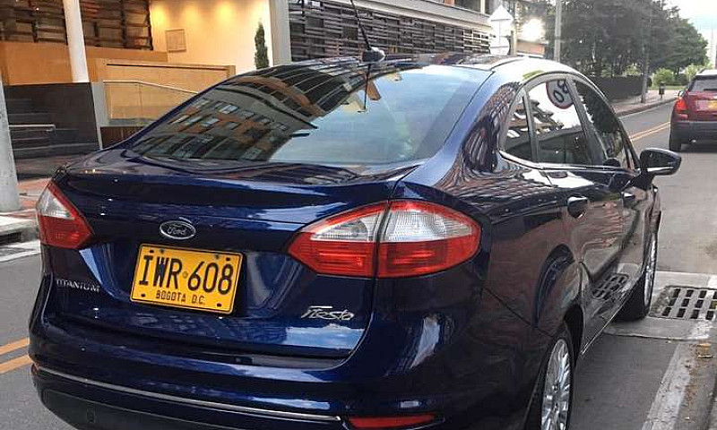 Se Vende Ford Fiesta...