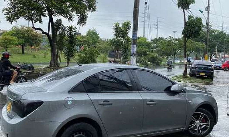 Carro Chevrolet Cruz...