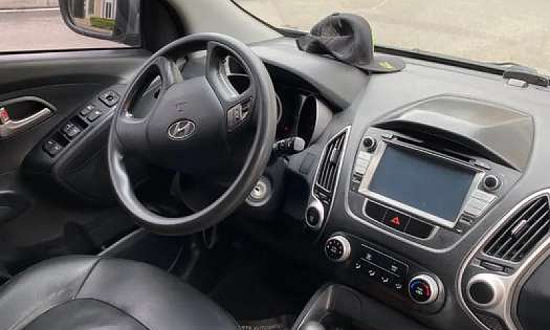 Vendo Hyundai Tucson...