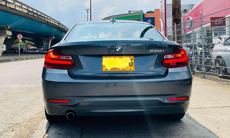 Bmw 220I Sport Line...