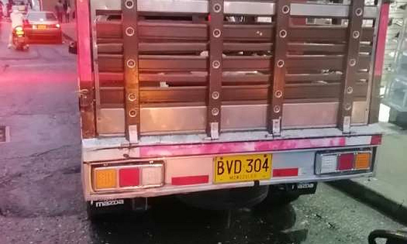 Vendo  Camioneta...