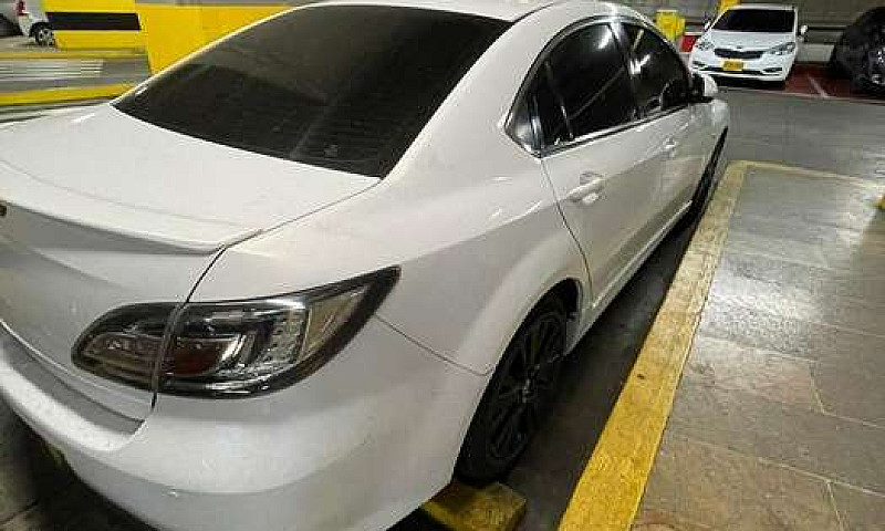 Mazda 6 2010...