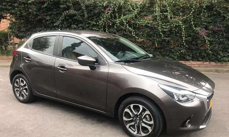 Vendo Mazda 2 Grand ...