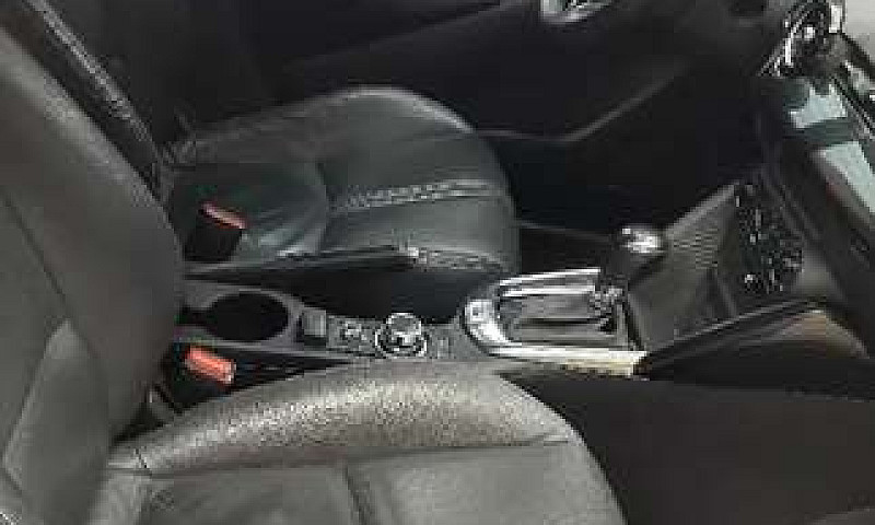 Vendo Mazda 2 Tourin...