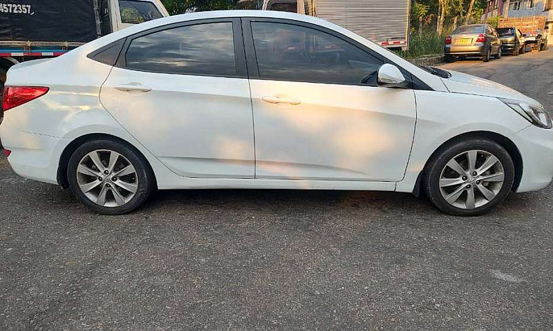 Hyundai Accent I25 M...