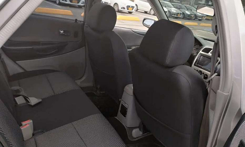 Vendo Ford Laser Exc...