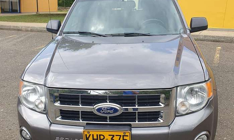 Ford Escape Xlt 2011...