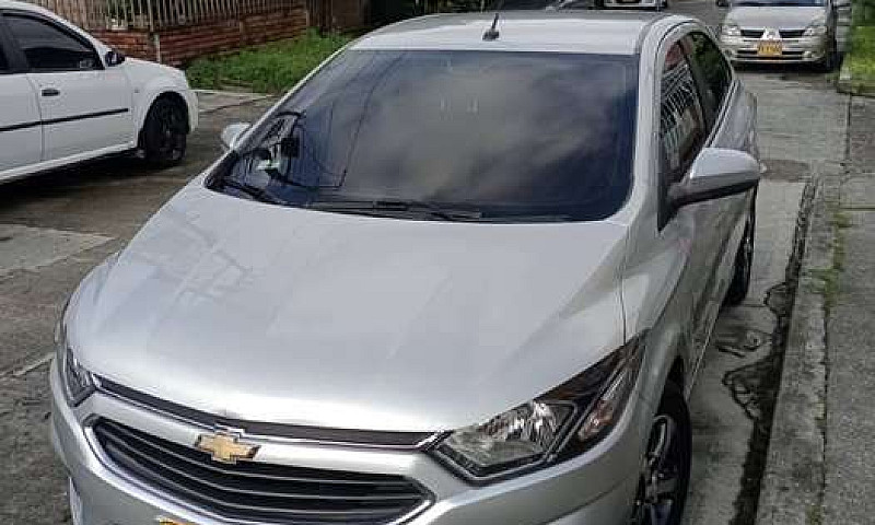 Chevrolet Onix, Mode...