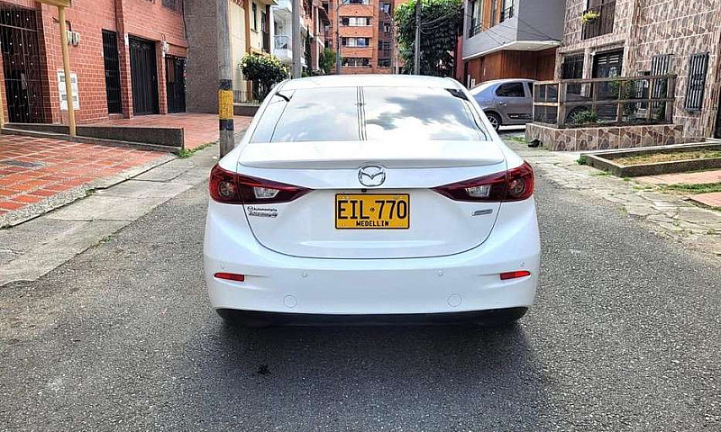 Mazda 3 Sedan 2018 A...
