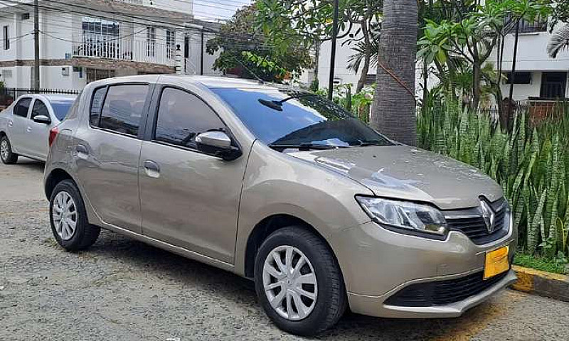 Renault Sandero 2017...