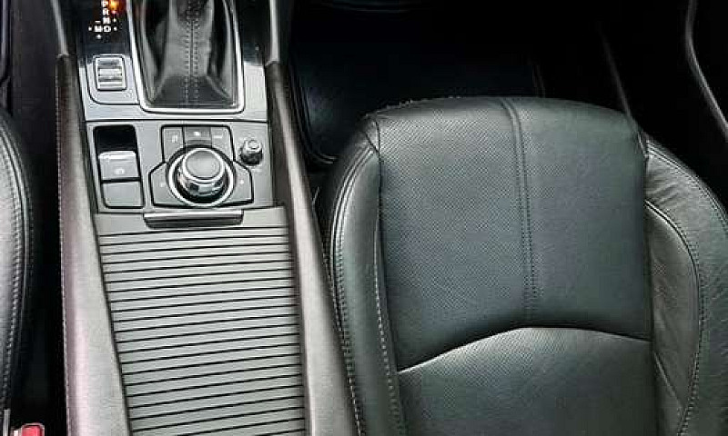 Mazda 3 Grand Tourin...
