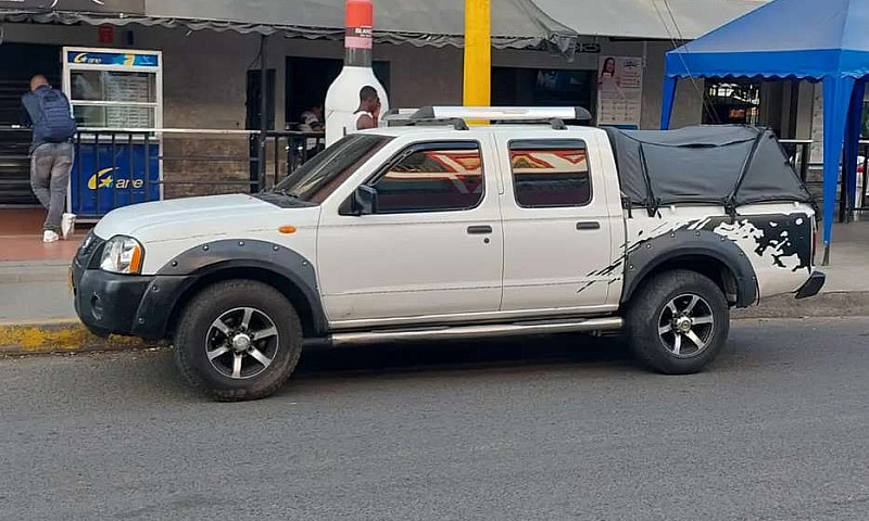 Nissan Frontier 4X2 ...