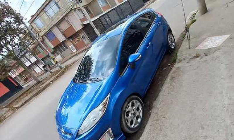 Ford Fiesta Full Equ...