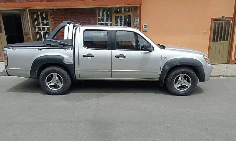 Camioneta Mazda Bt 5...