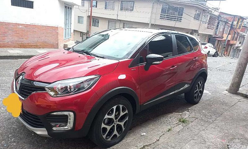 Renault Captur Versi...