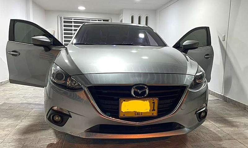 Mazda 3 Touring Auto...
