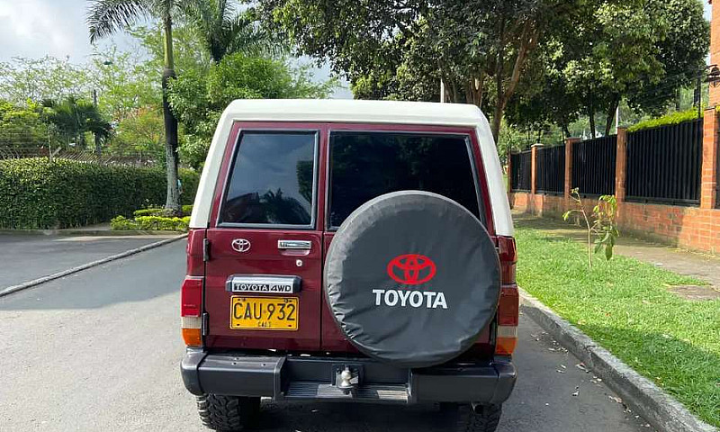 Toyota Macho 4.0Cc M...