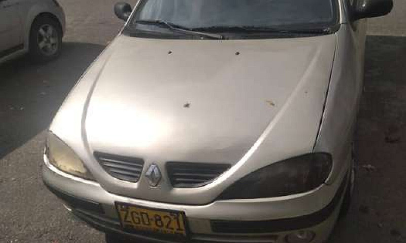 Vendo Carro Megane...