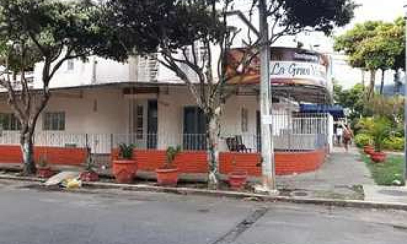 Casa De 2 Niveles Pa...