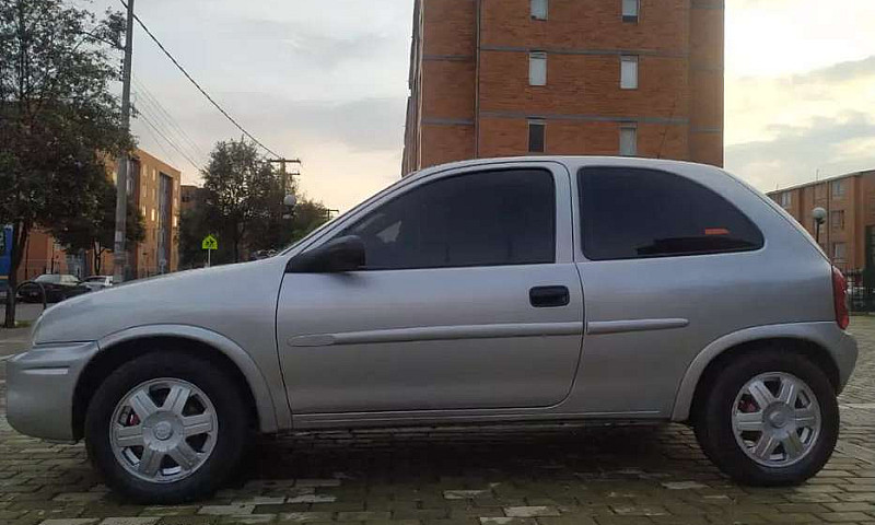 Chevrolet Corsa Acti...