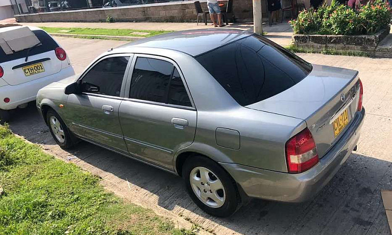 Vendo Mazda Allegro ...