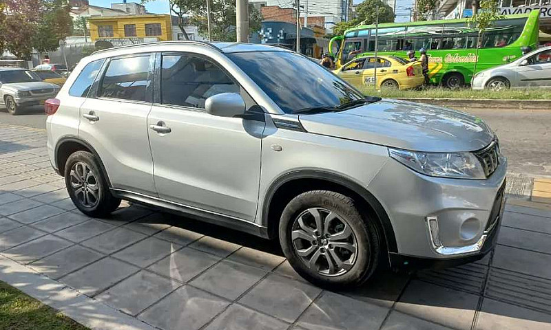 Suzuki Vitara Live A...