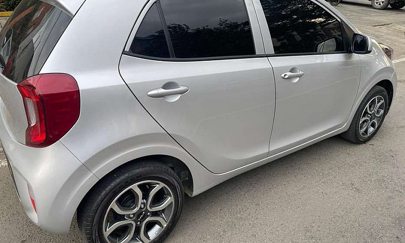 Vendo Kia Picanto Ze...