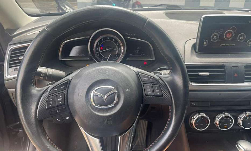 Vendo Mazda 3...