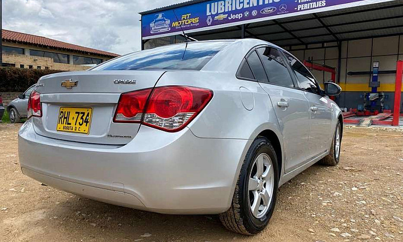 Chevrolet Cruze 2011...