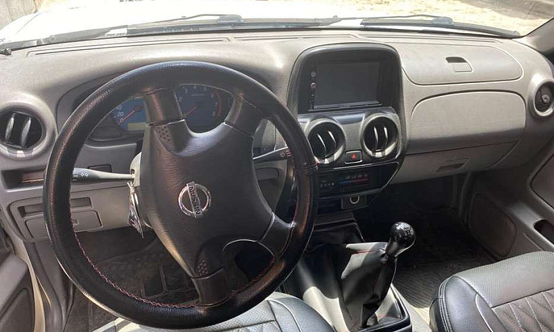 Camioneta Nissan Fro...