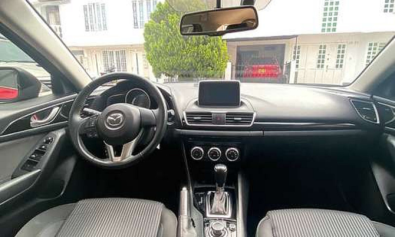 Mazda 3 Touring Auto...