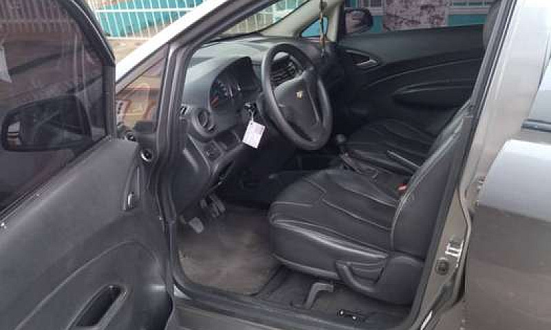 Vendo Chevrolet Sail...