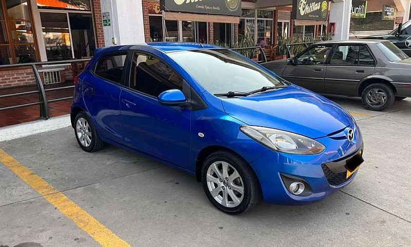 Mazda 2 Full Equipo...