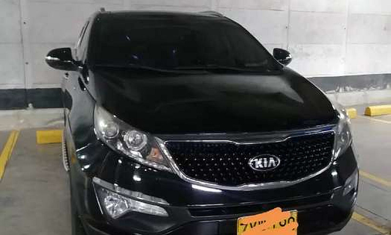 Vendo Kia Sportage R...