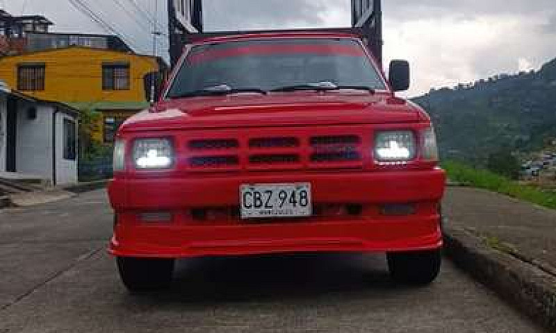 Mazda B2000 1995...