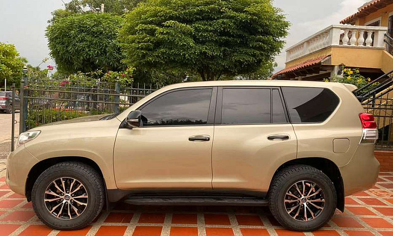 Toyota Prado Tx...