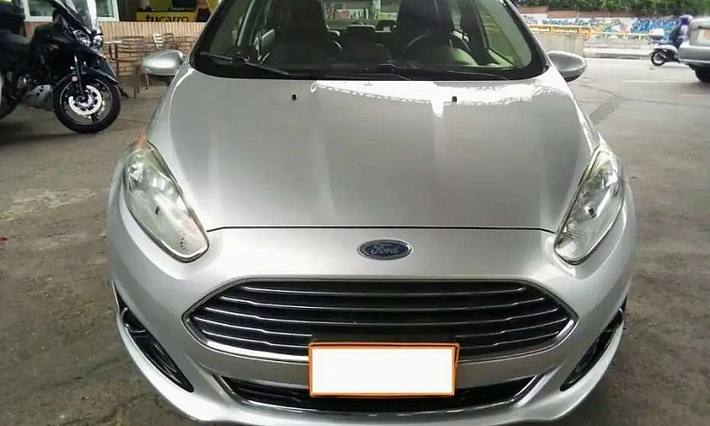 Ford Fiesta Titanium...