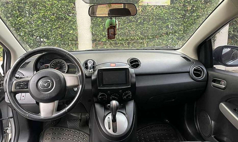 Mazda 2 2015 Automat...