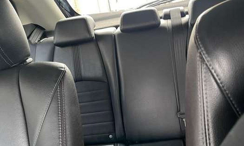 Se Vende Mazda 2 Gra...