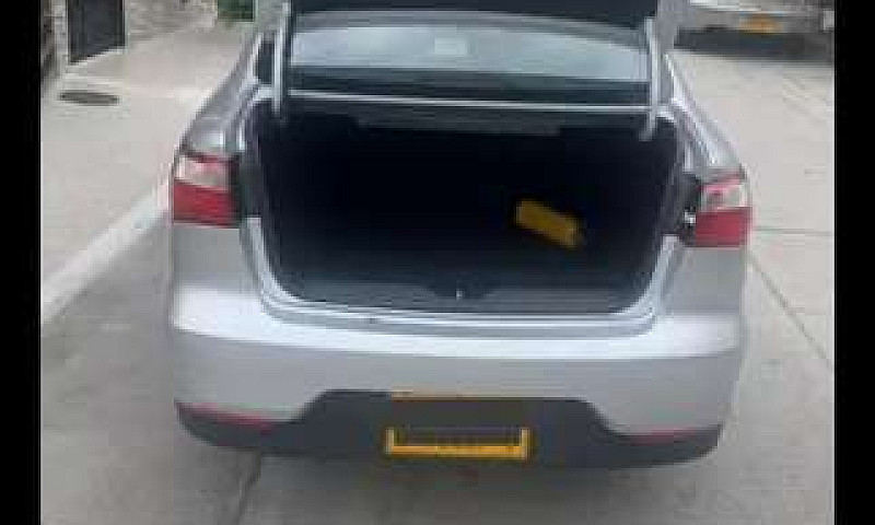 Vendo Kia Rio Ub X T...