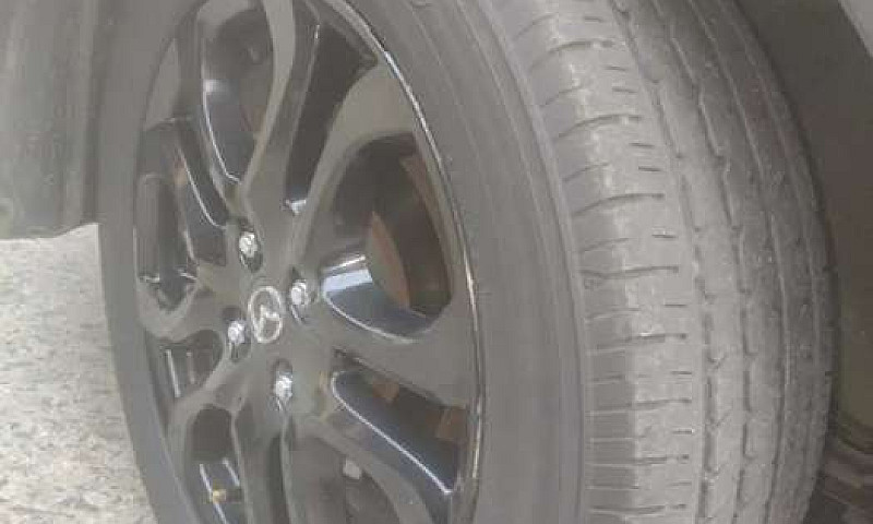 Relindo Mazda 2; Mod...