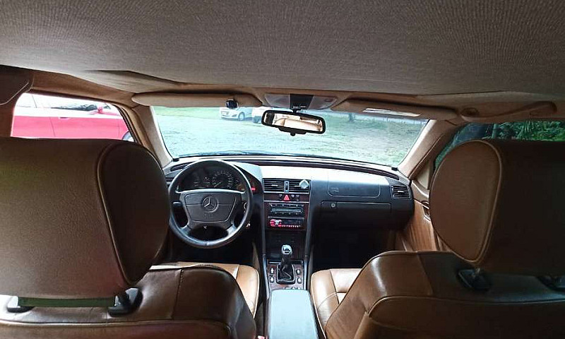 Mercedez Benz 280C 1...